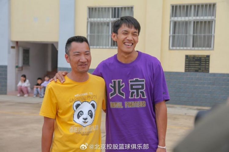 那一封信的故事還在延續(xù) 矣進宏母校的師生們來到北京了！