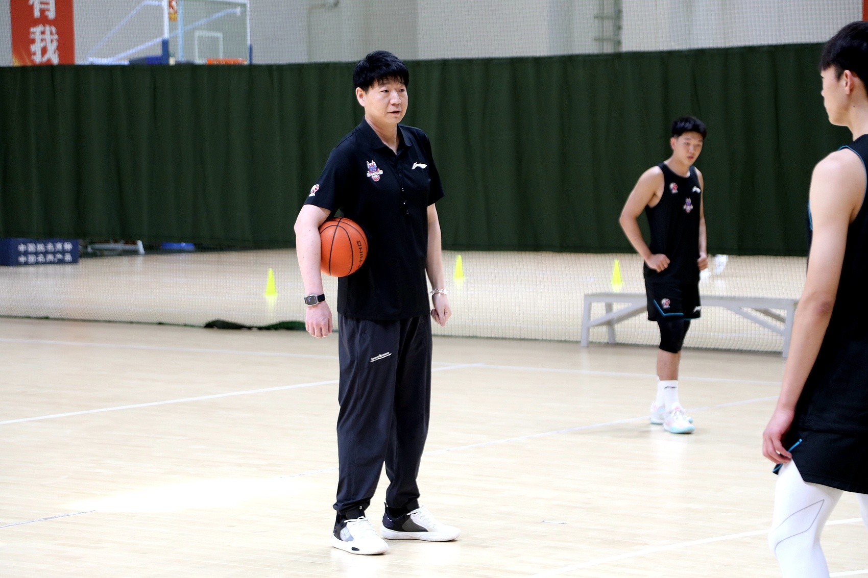 邱彪：最后兩輪的對手都是上賽季總決賽隊伍 我們?nèi)テ淳秃?> </div>
                                <article class=